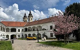 Forst-Haz Apartman