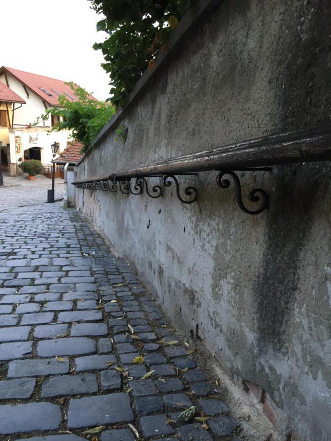 Forst-Haz Apartman Eger Exterior photo